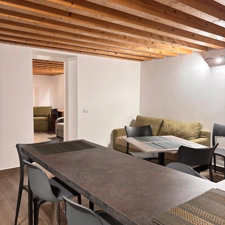 Cortile Riolo Apartment Palermo Bagian luar foto
