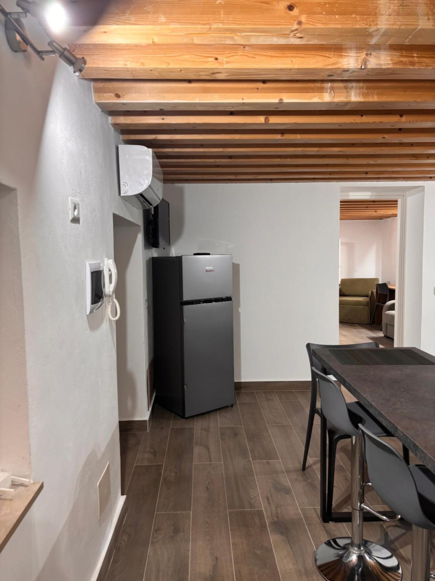 Cortile Riolo Apartment Palermo Bagian luar foto