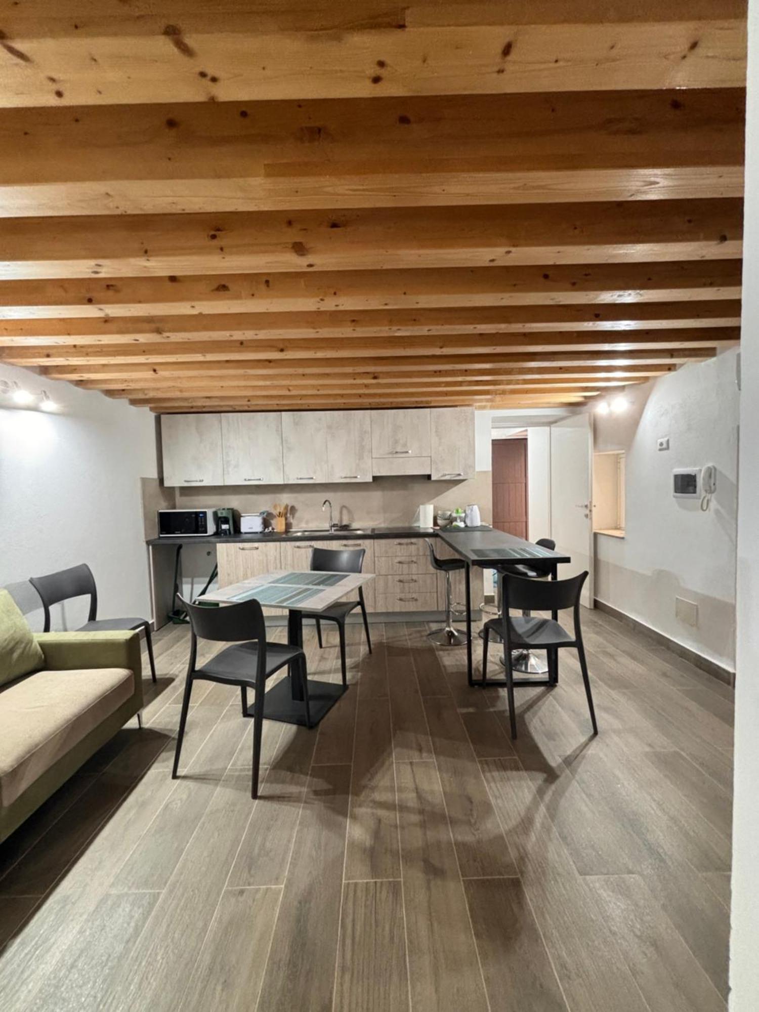 Cortile Riolo Apartment Palermo Bagian luar foto