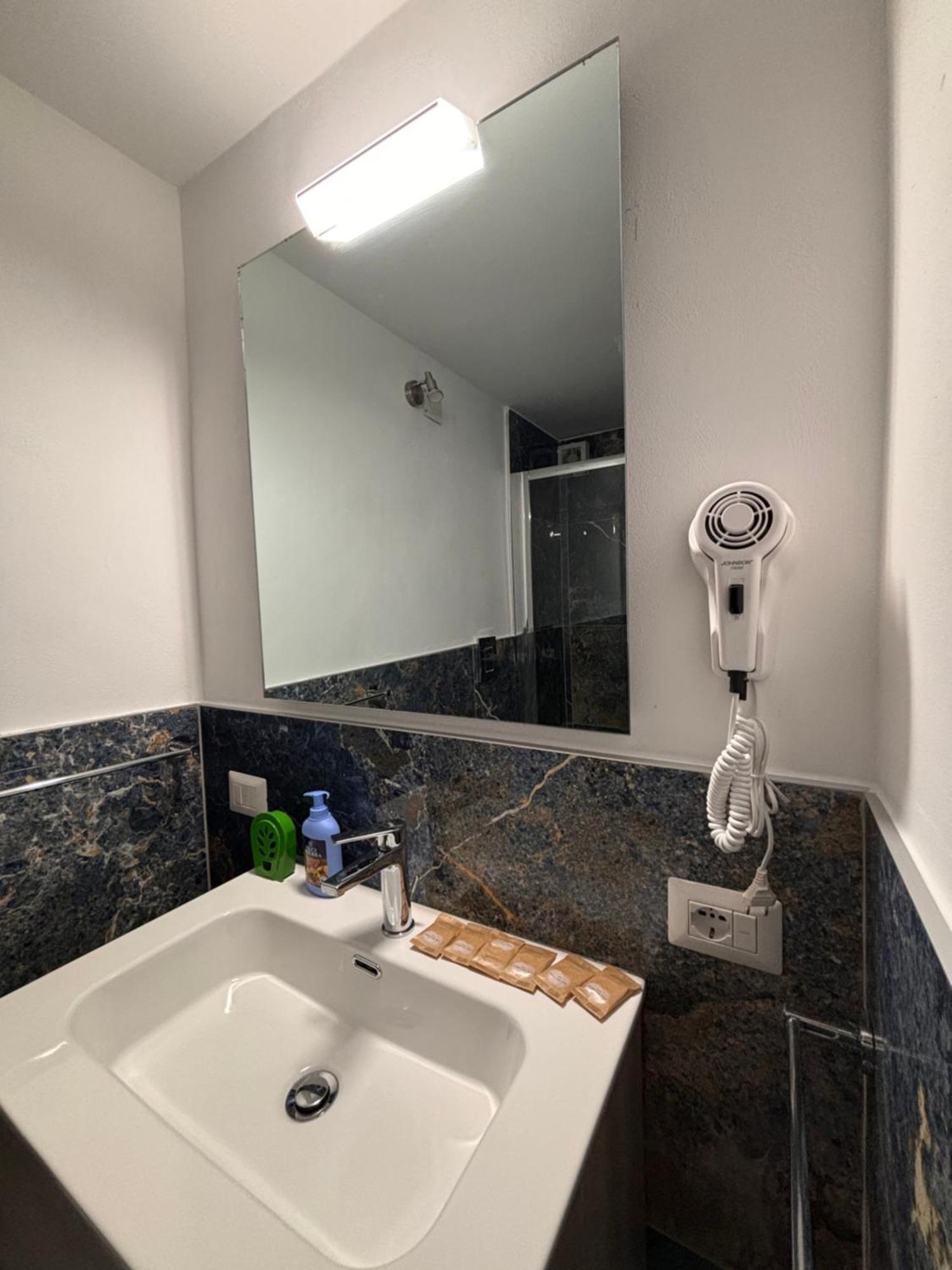 Cortile Riolo Apartment Palermo Bagian luar foto