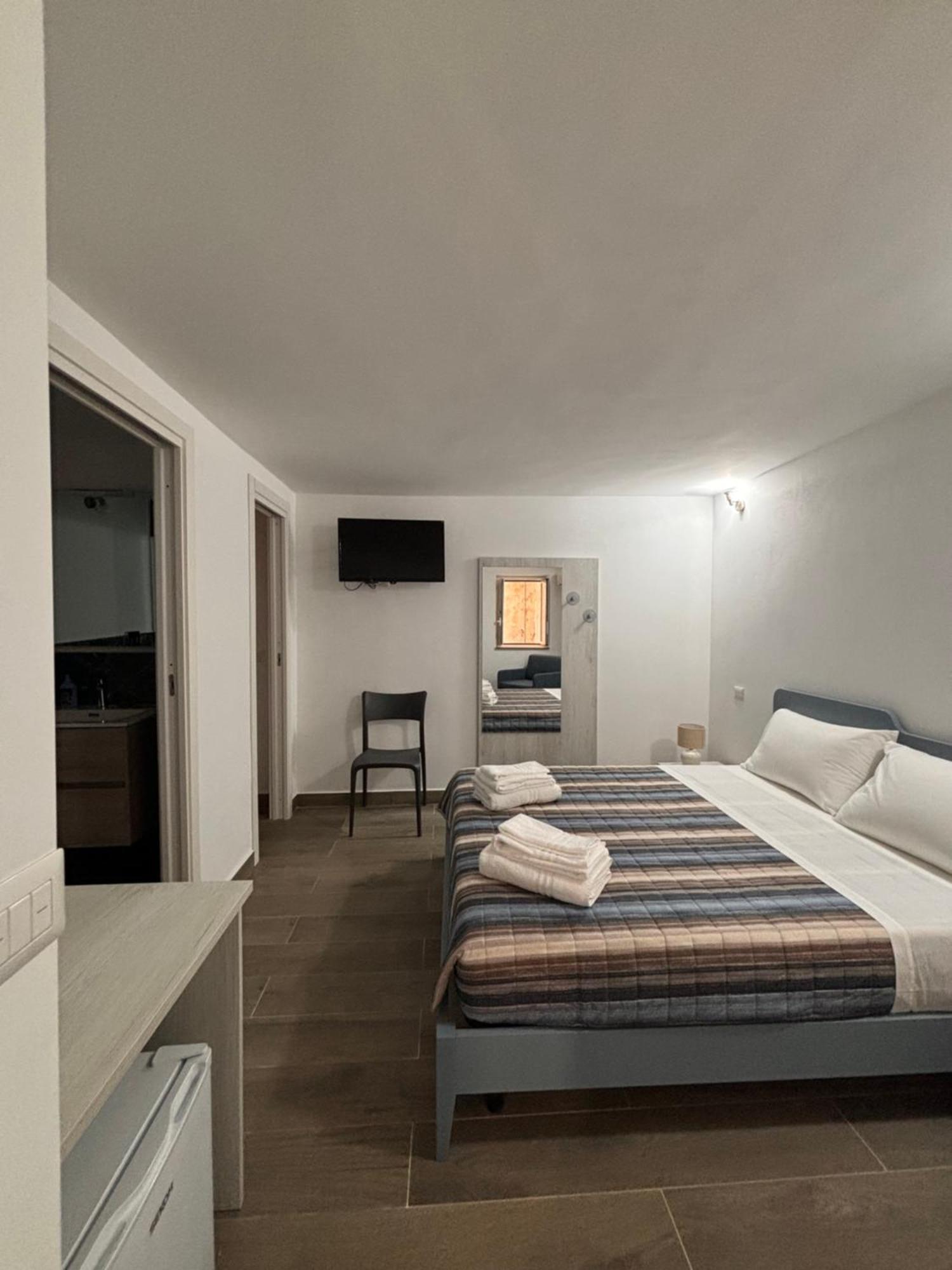 Cortile Riolo Apartment Palermo Bagian luar foto